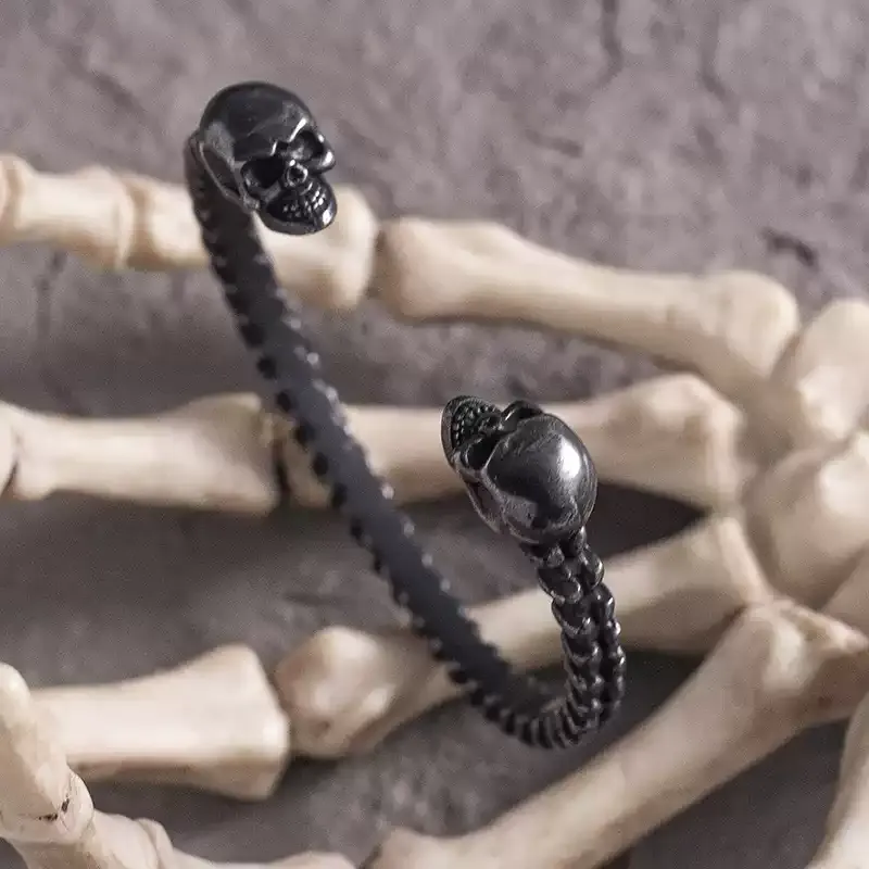 Dark Vintage Skull Spine Bracelet
