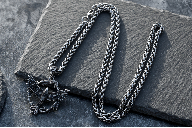 Eternal Vine·Flying Eagle Necklace