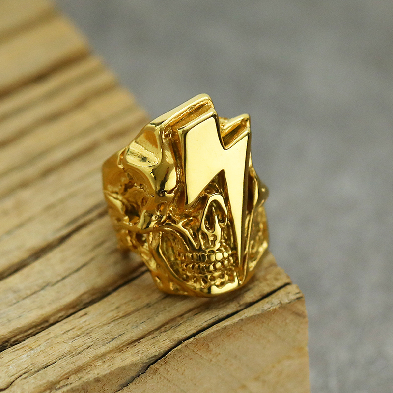 Punk personality retro skull lightning ring