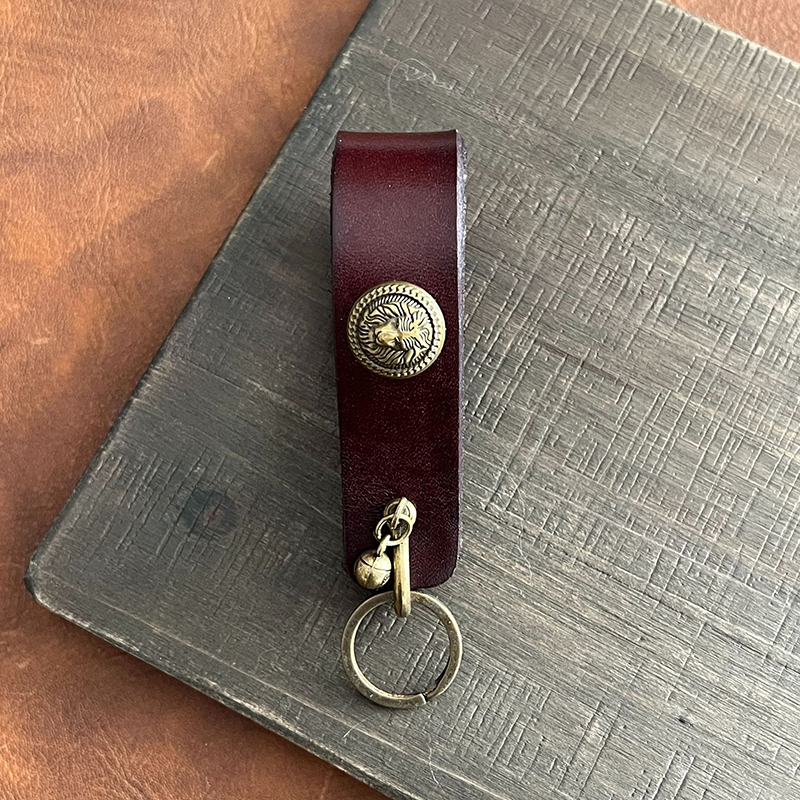 Portable leather bucket seat leather keychain car