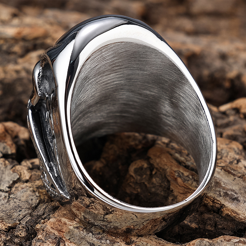 Patterned mask skull ring