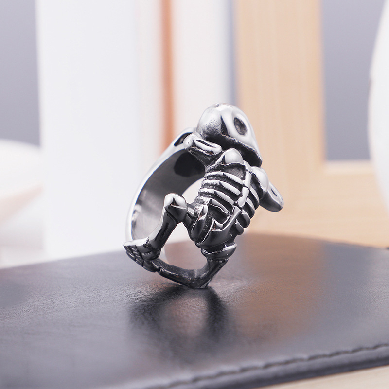 Vintage Dark Punk Skull Men's Ring