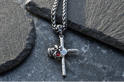 Moving skull cross necklace