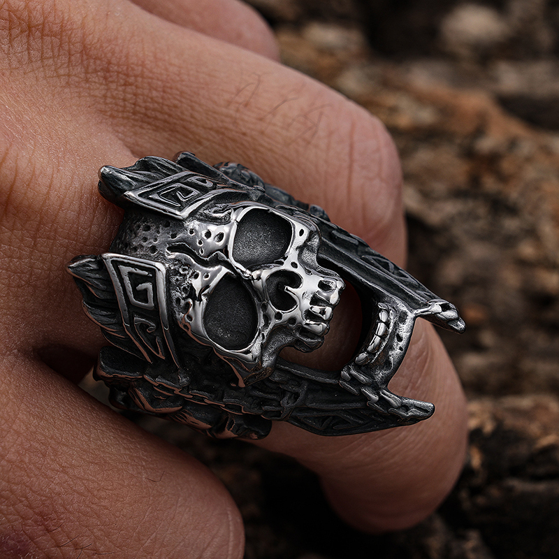 Domineering skull carved ring