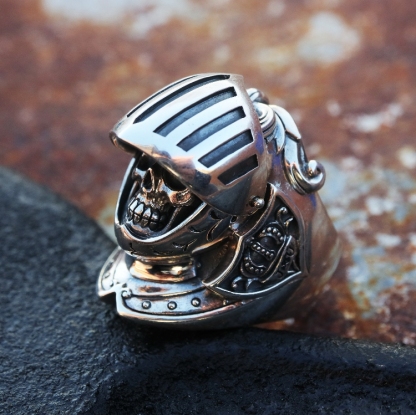 Armored Soldier Skull Ring