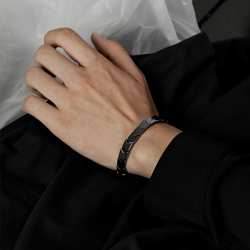 Hematite Arrowhead Braided Bracelet