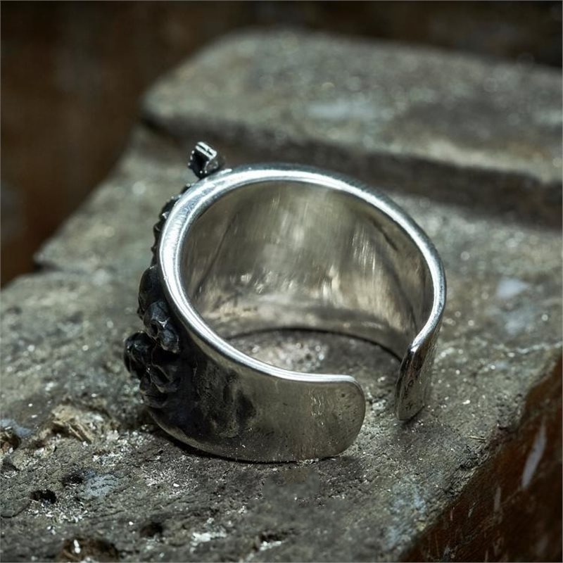 King Skull Ring