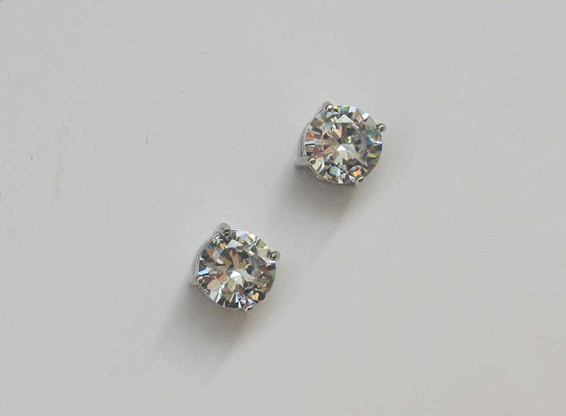 Magnetic diamond earrings non-pierced