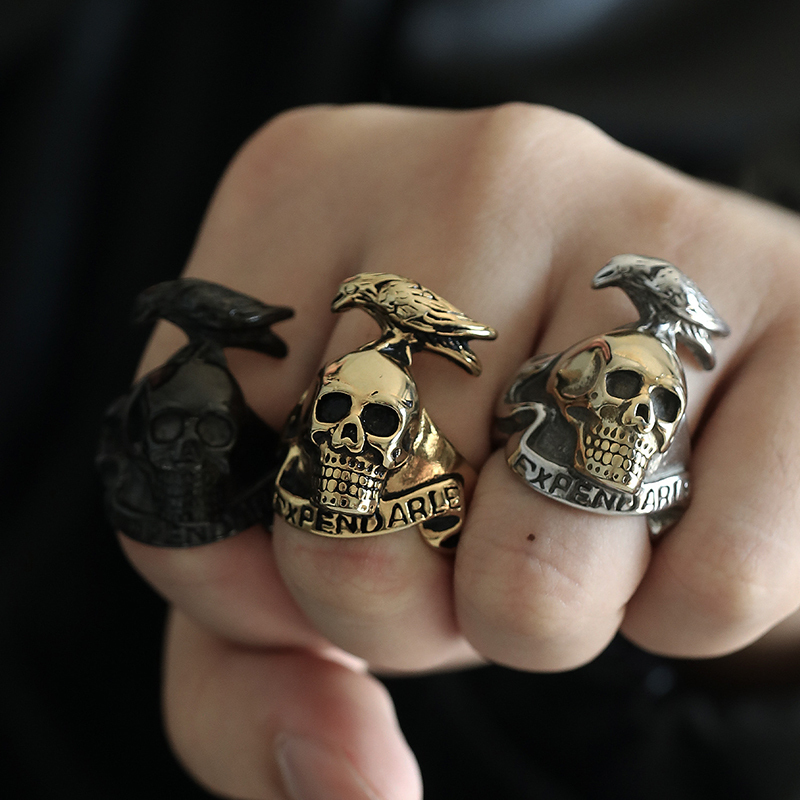 Trendy personality crow skull ring