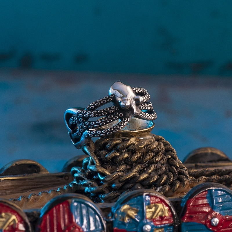 Dark Kraken Octopus Ring
