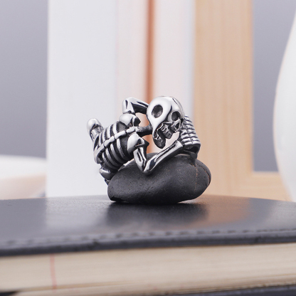 Vintage Dark Punk Skull Men's Ring