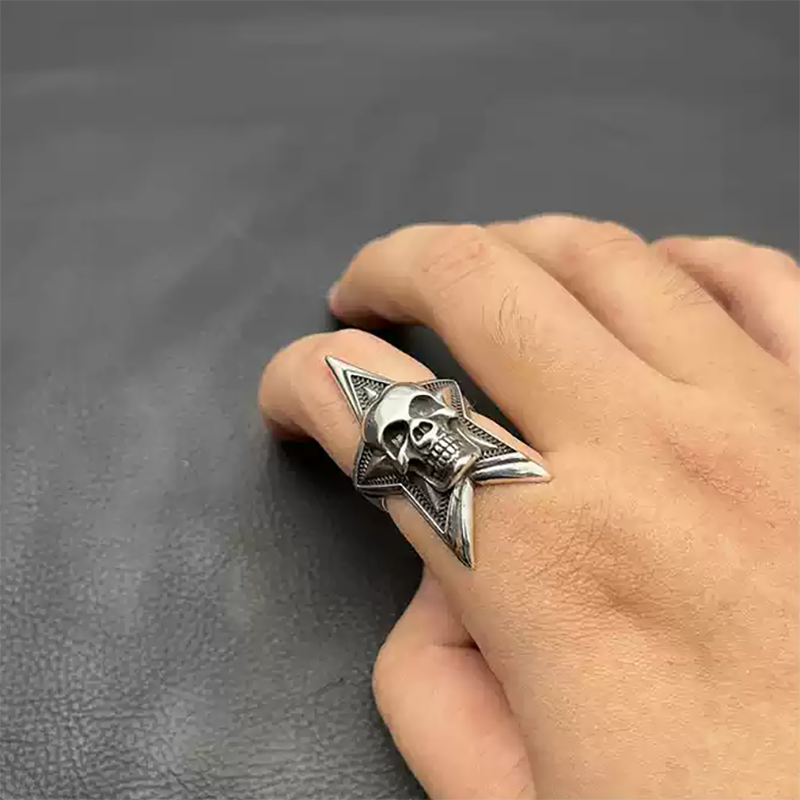 Vintage skull big five-pointed star ring
