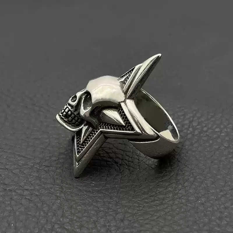 Vintage skull big five-pointed star ring
