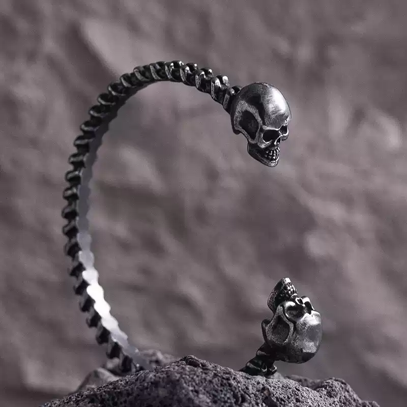 Dark Vintage Skull Spine Bracelet
