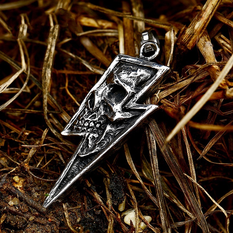 Lightning skull necklace