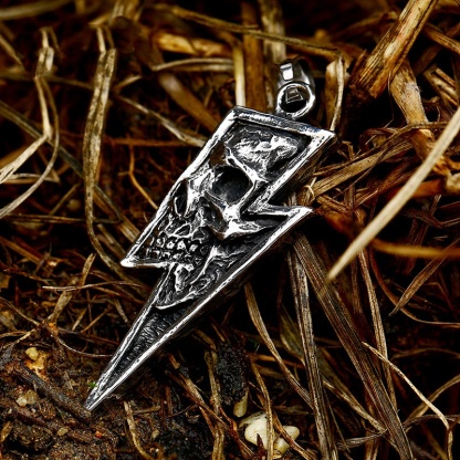Lightning skull necklace