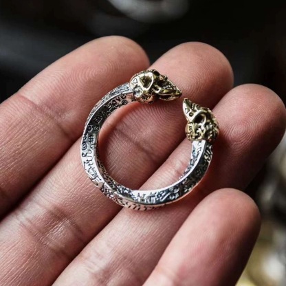 Skull Punk Spiral Letter Ring