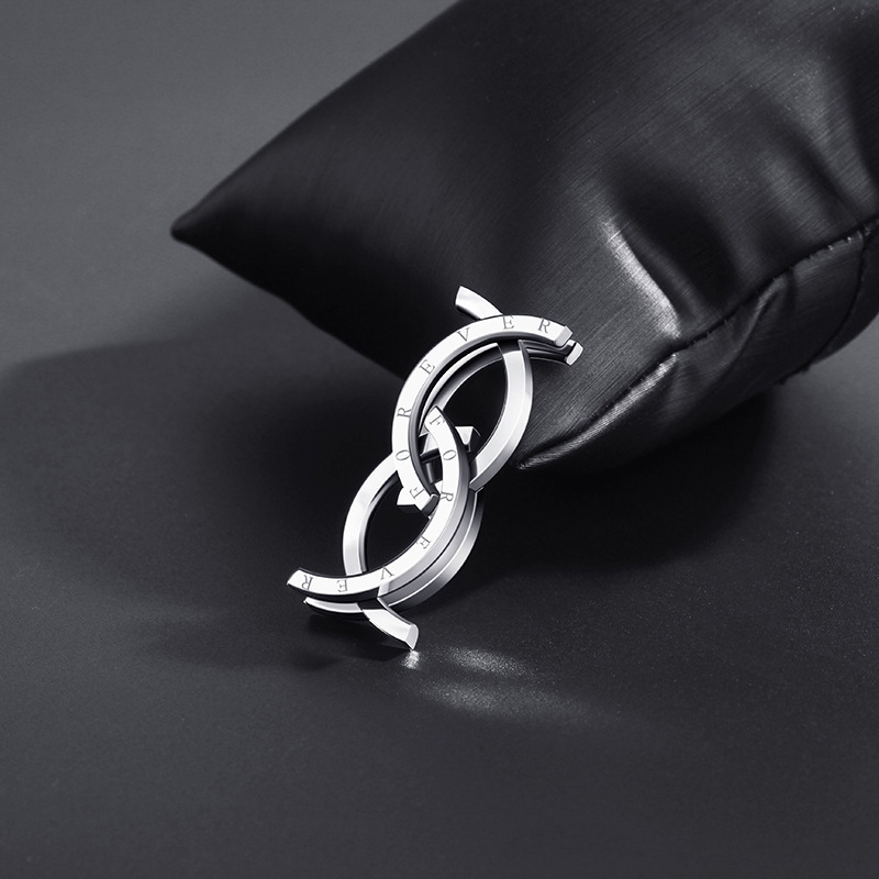 Kissing fish deformation ring