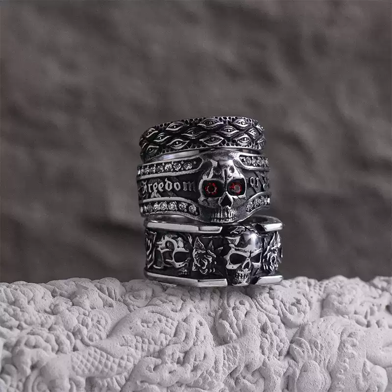 "Death Star" Vintage Dark Skull Rose Square Ring