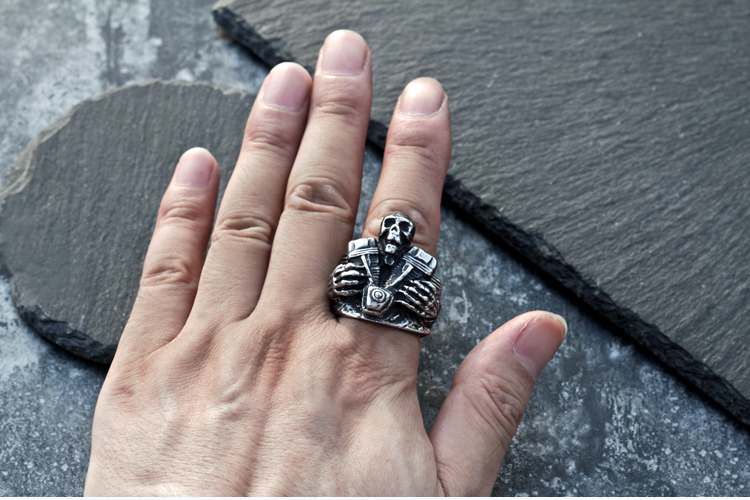 Heavy Undead Engine Ring