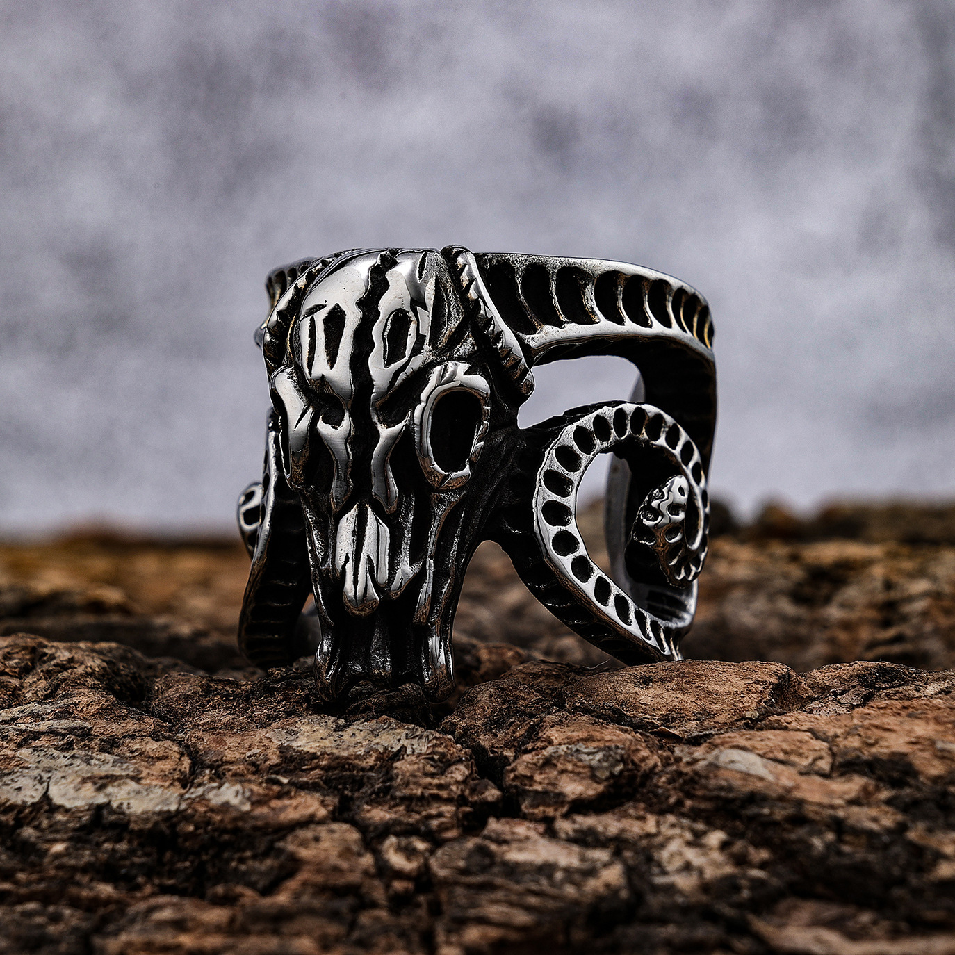 Sheep head skull ring