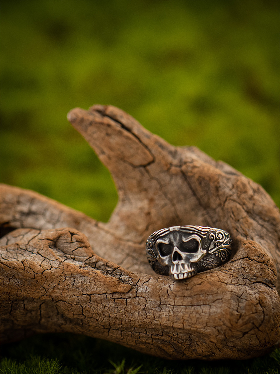 Santa Muerte skull ring