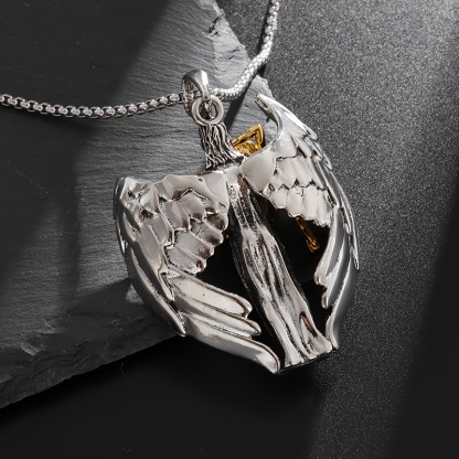 Retro Jesus Wings Men's Necklace