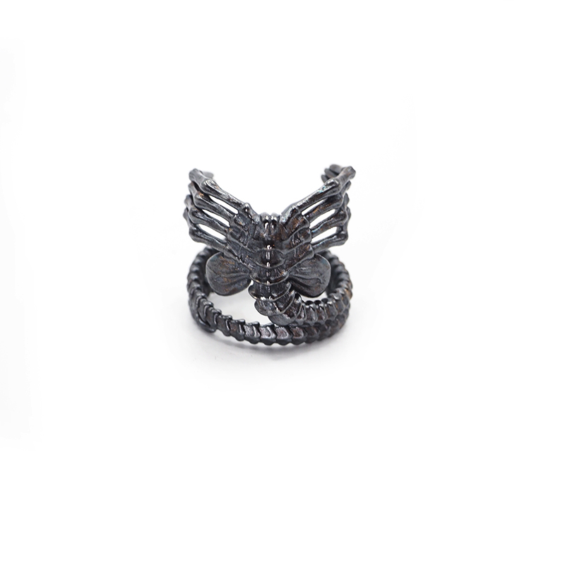 Alien Ring