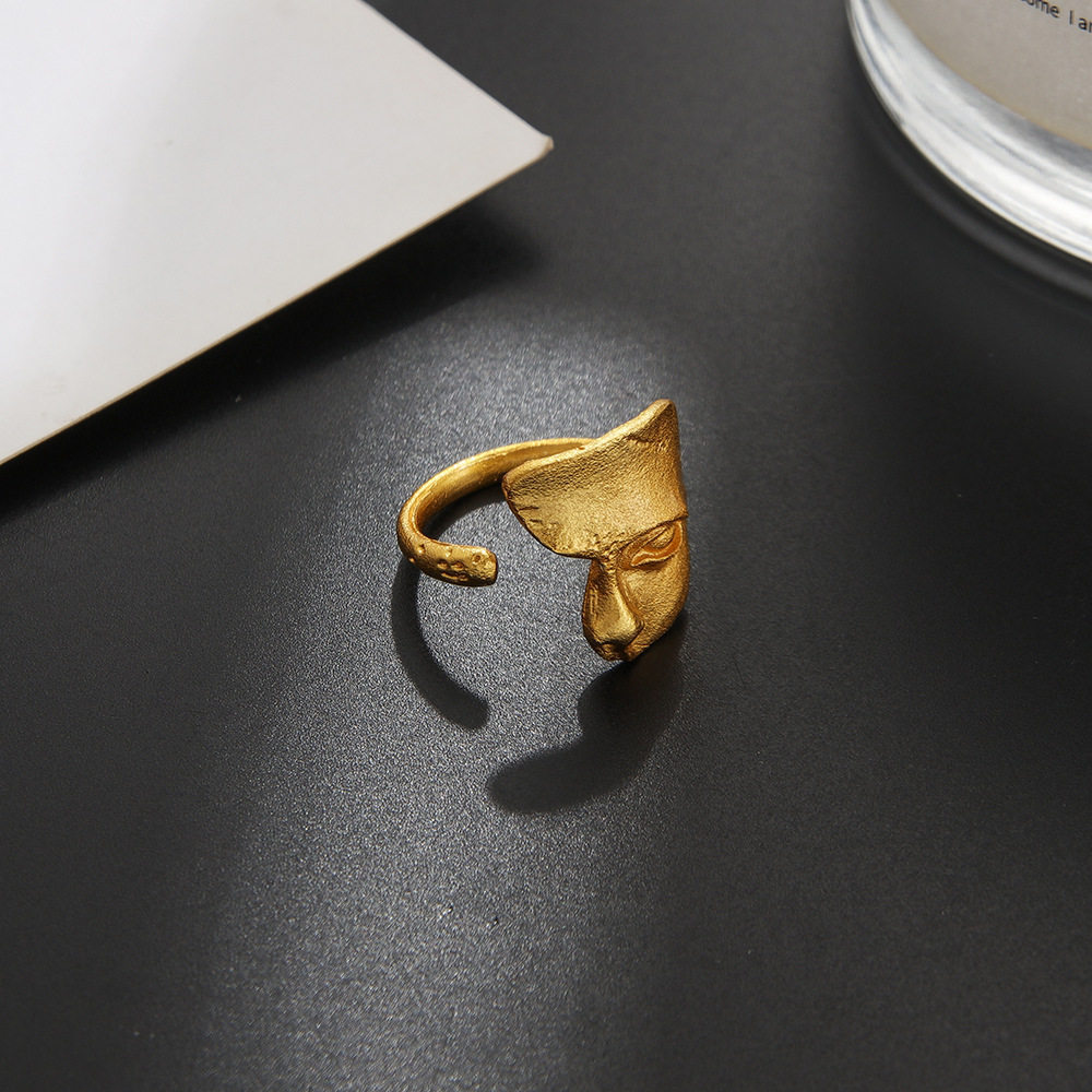 Frosted mask ring