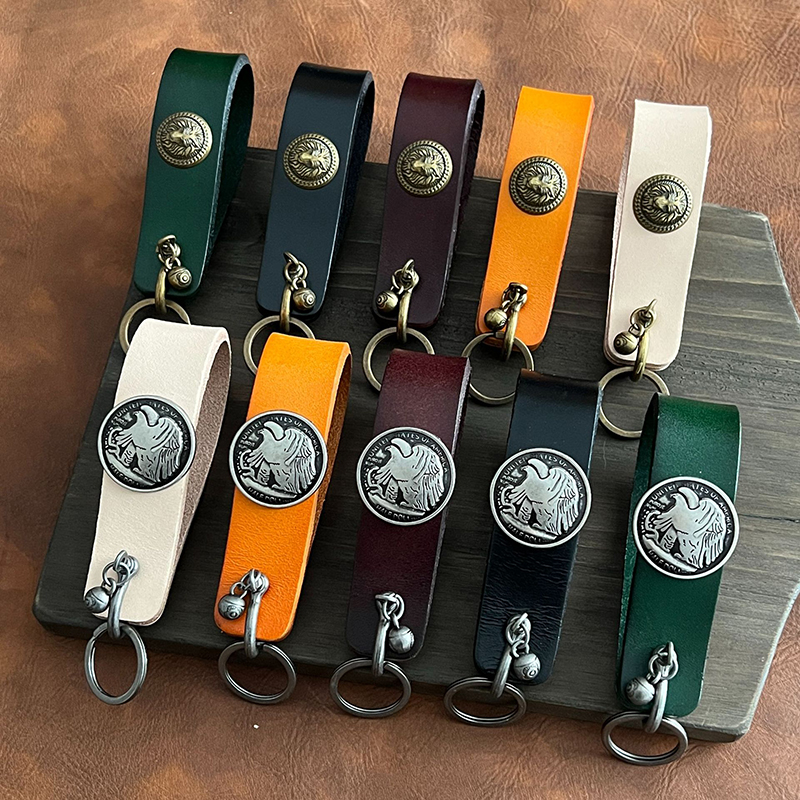 Portable leather bucket seat leather keychain car