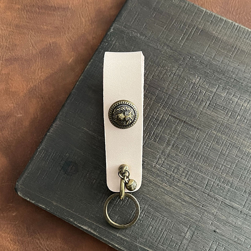 Portable leather bucket seat leather keychain car