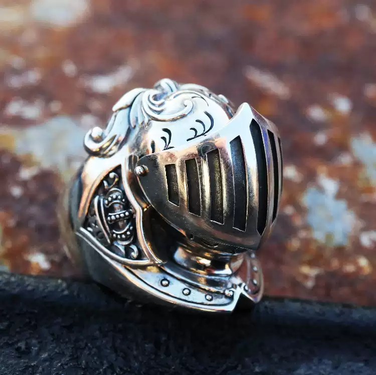 Armored Soldier Skull Ring
