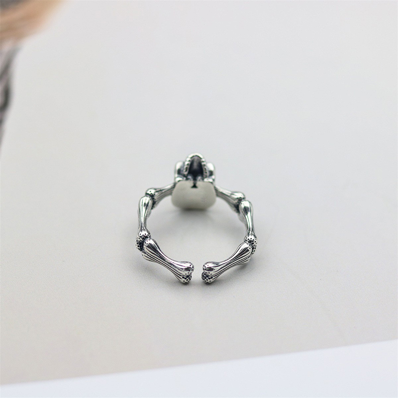 Silver skull ring hip hop men and women ring