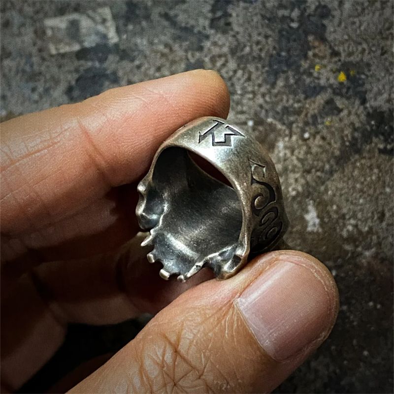 Skull vintage ring