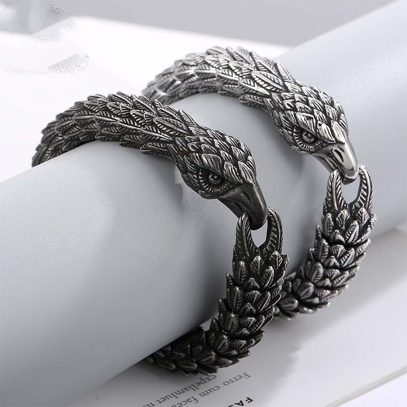 Snake-shaped eagle beak bracelet