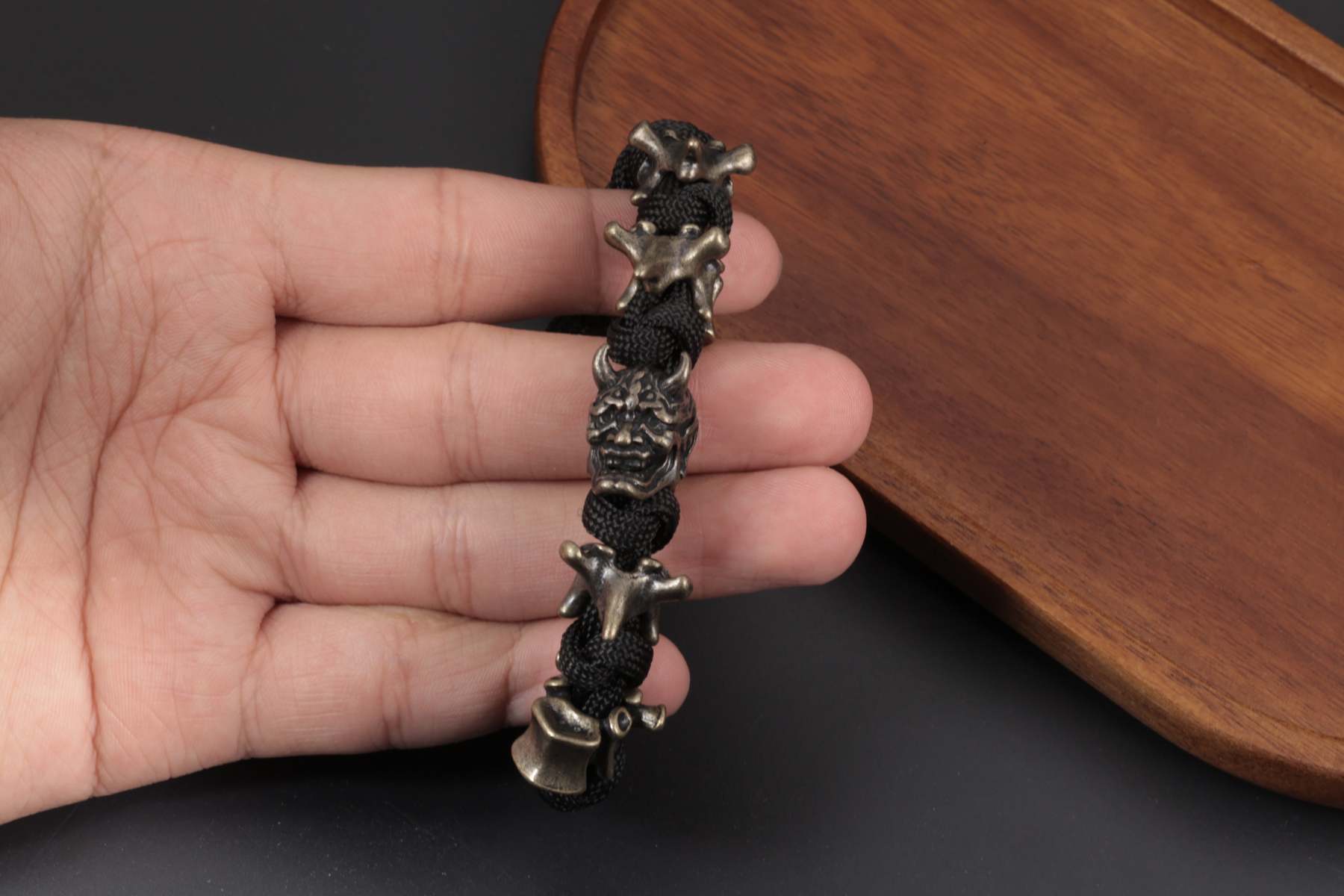 Umbrella cord bracelet "Vertebra" bracelet