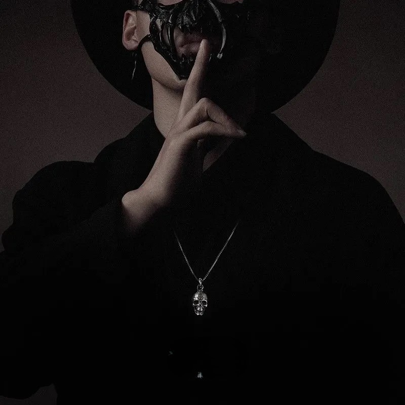 Skull - Openable Pendant Necklace
