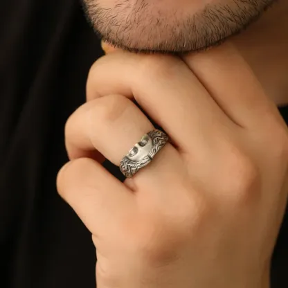 Half face ring