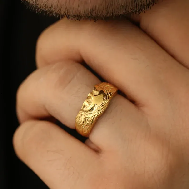 Half face ring
