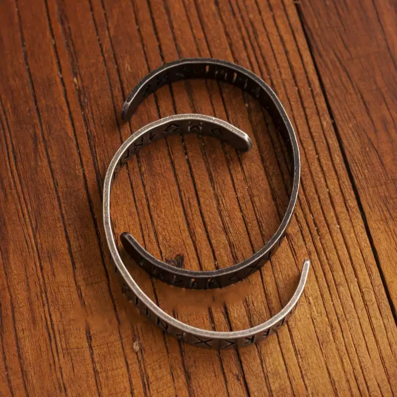 Hollow Viking Character Bracelet