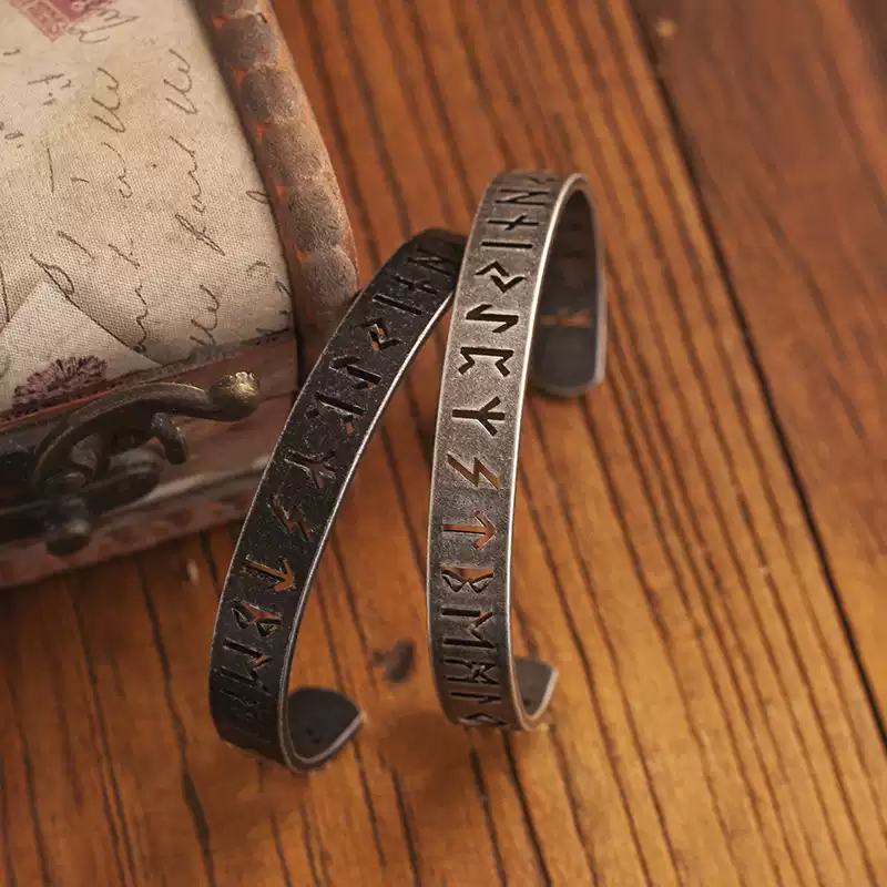 Hollow Viking Character Bracelet