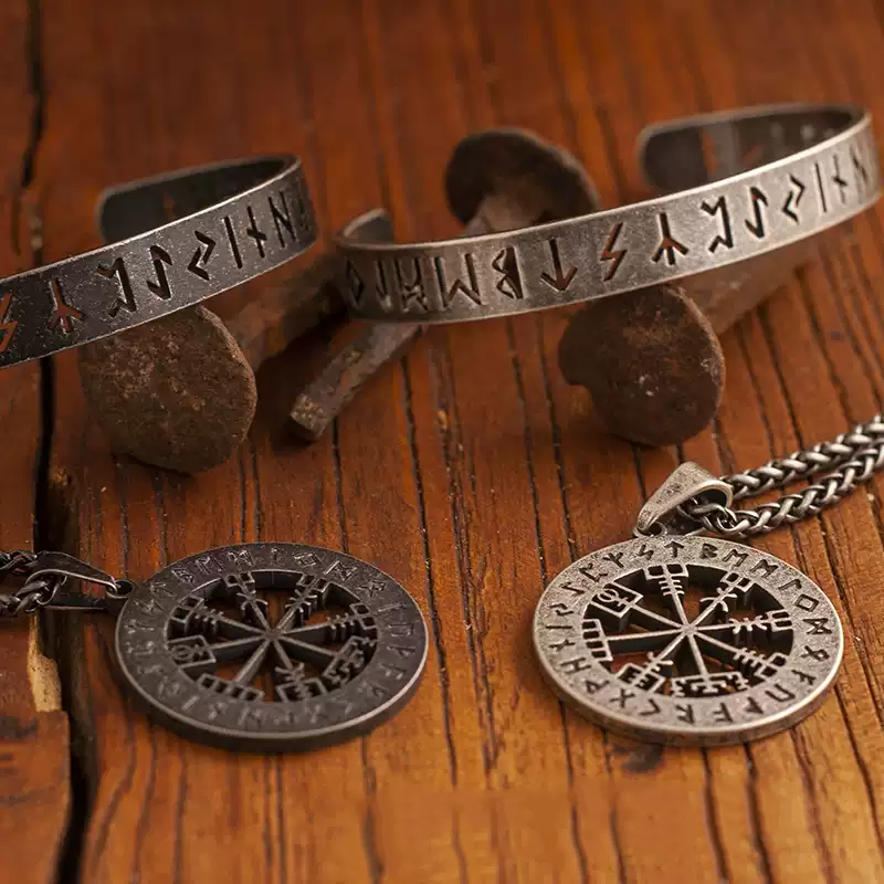 Hollow Viking Character Bracelet