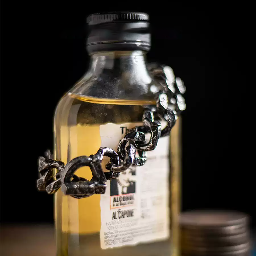 Vintage carved bracelet