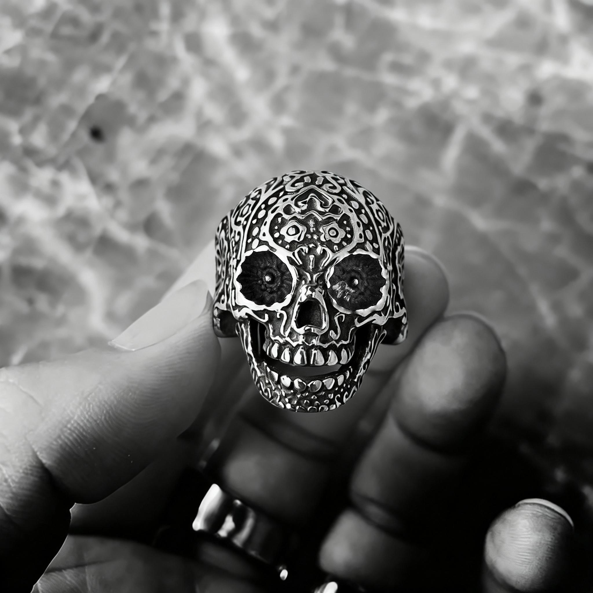 Dark Skull Ring