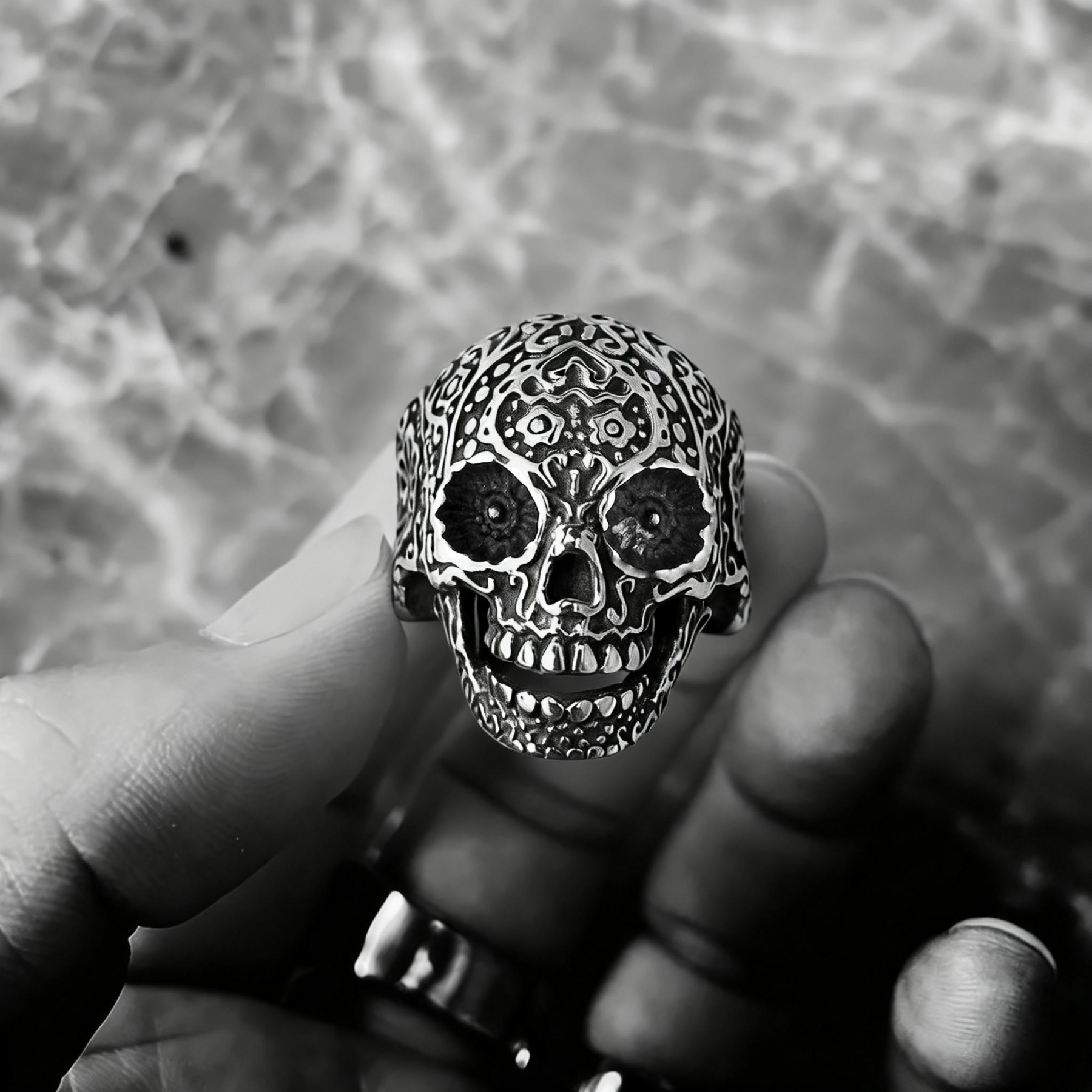 Dark Skull Ring