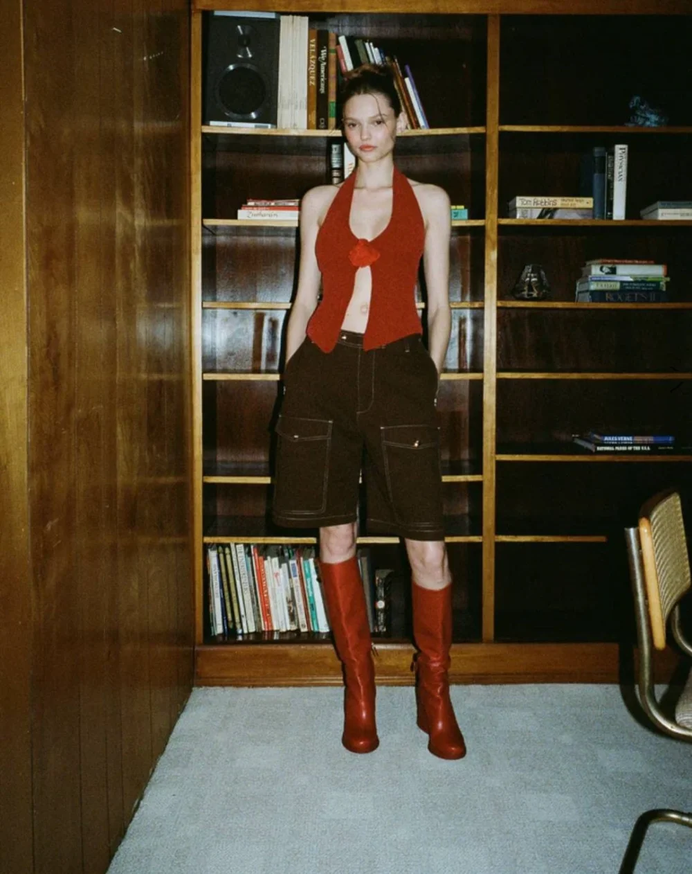 Ootddress Woolen Halter Neck Sleeveless T-shirts For Women Clothing Flower Solid Slim Crop Top Femme Casual Vacation Sexy Vest