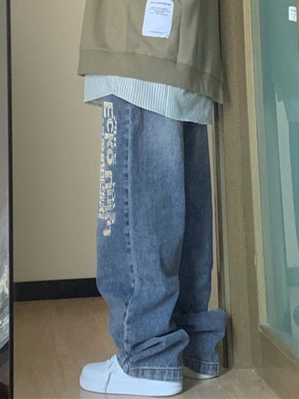 Washed Letter Print High Waist Boyfriend Jeans