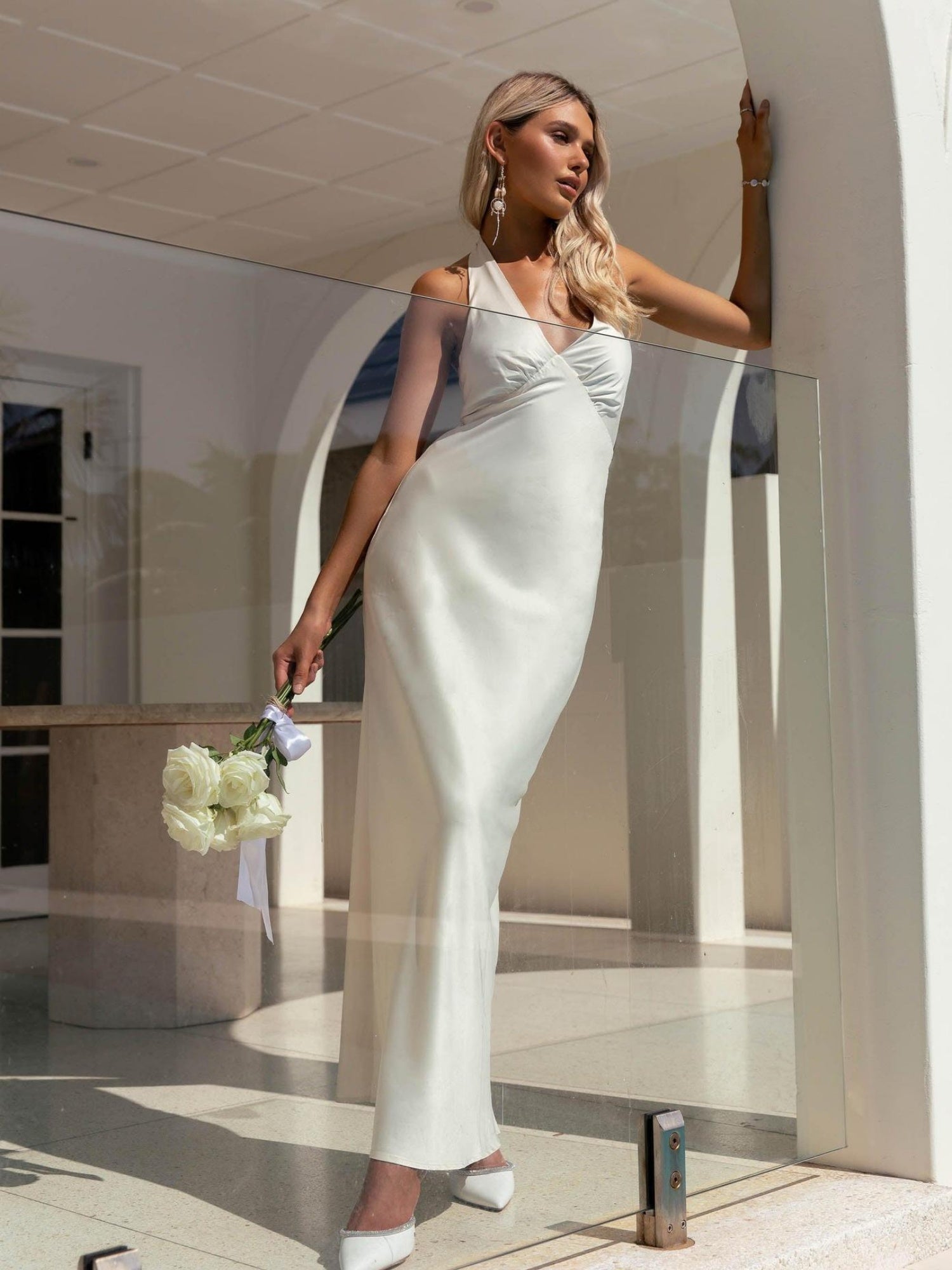 Satin V-neck Halter Neck Backless Strappy Maxi Dresses