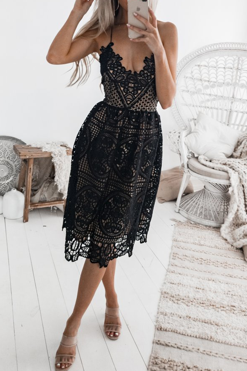 Guipure Lace Spaghetti Strap Deep V-Neck Scalloped Hem Midi Dress