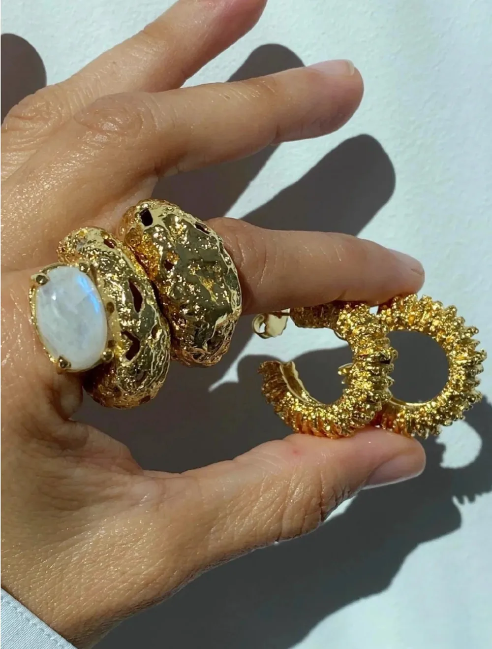 Vintage Brass Knot Ring with Natural Stone for Women Vestes Novas